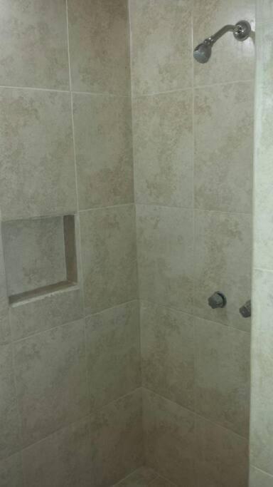 Depab Privado, Centrico,Wifi 80 Mb ,Aire Acondicionado ,Cocina, Cochera Techada, Ciudad Valles Kültér fotó